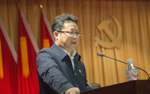 宜化集團(tuán)召開2019年慶?！拔逡弧眹H勞動(dòng)節(jié)暨表彰大會(huì)(圖12)