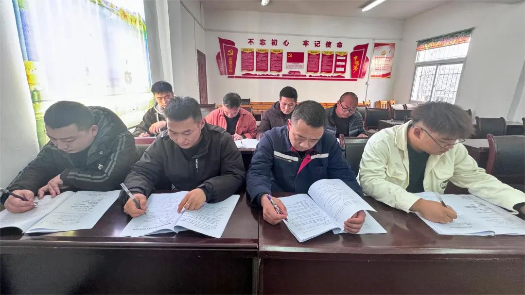 宜化礦業(yè)：強化教育培訓(xùn)提技能，新工分級管理見實效(圖2)