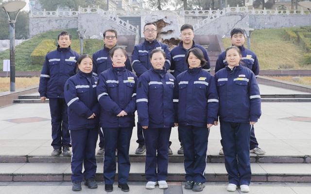 喜報(bào)！全國(guó)表彰，股份公司猇亭片區(qū)電解四班榜上有名！