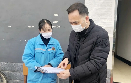 周金平先后到楚星公司、松滋肥業(yè)、實訓(xùn)基地和股份公司檢查疫情防控工作